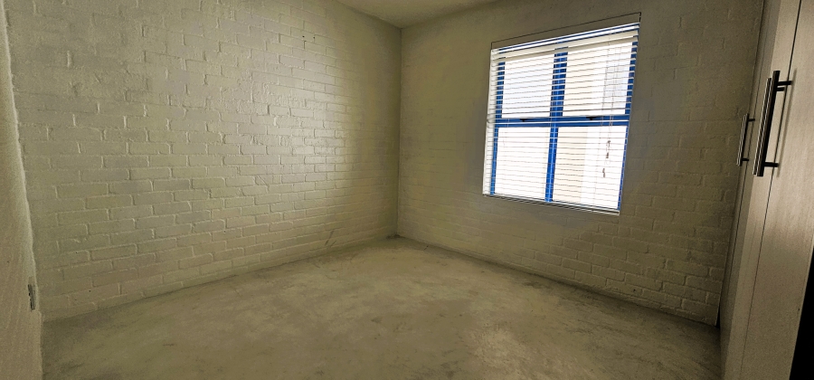 4 Bedroom Property for Sale in Paradise Beach Western Cape